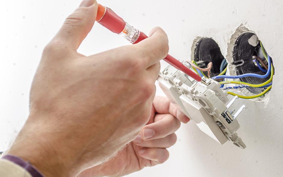recherche travail électricien bâtiment Colombes